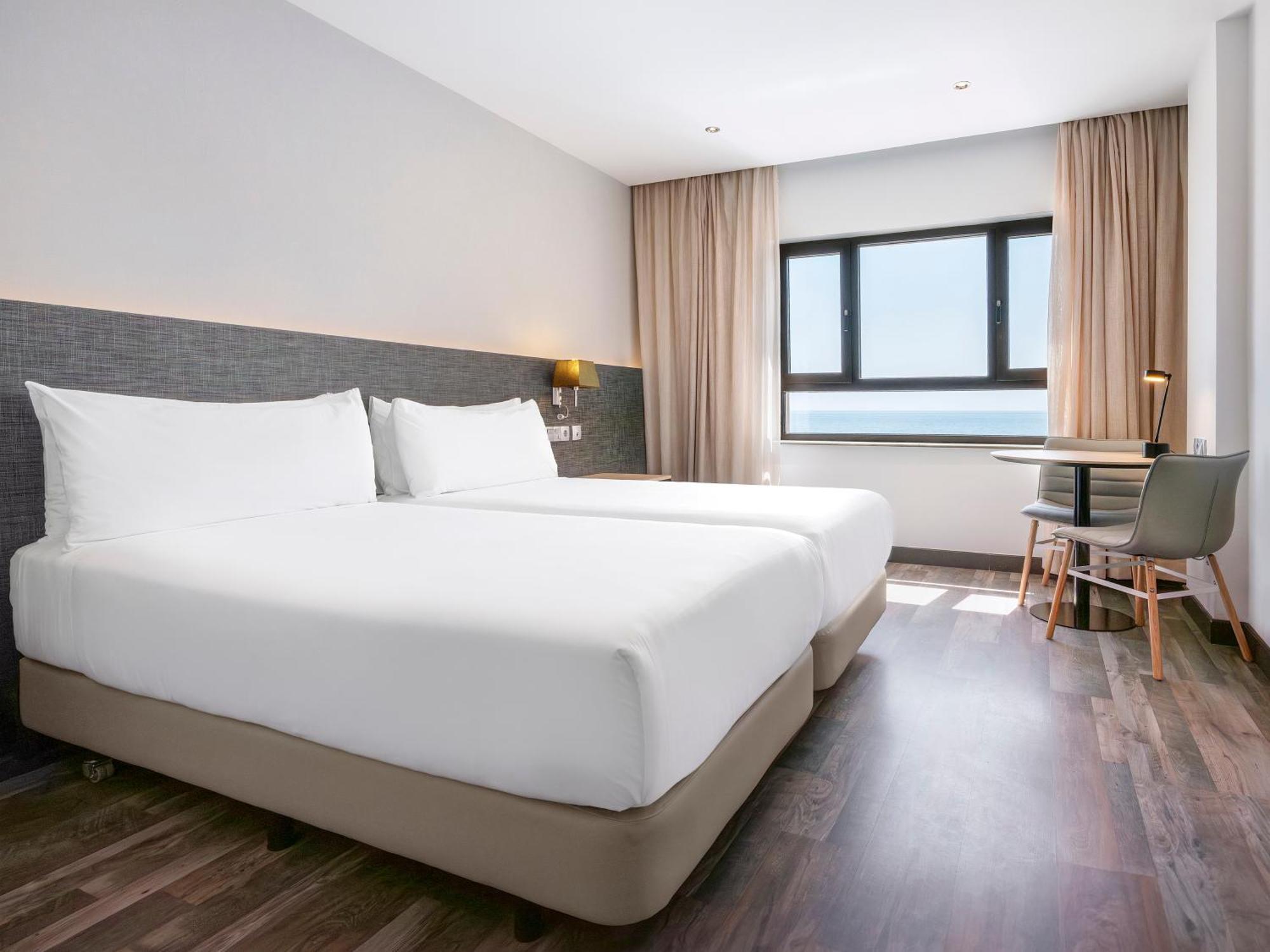 Hotel Cadiz Paseo Del Mar, Affiliated By Melia Екстериор снимка