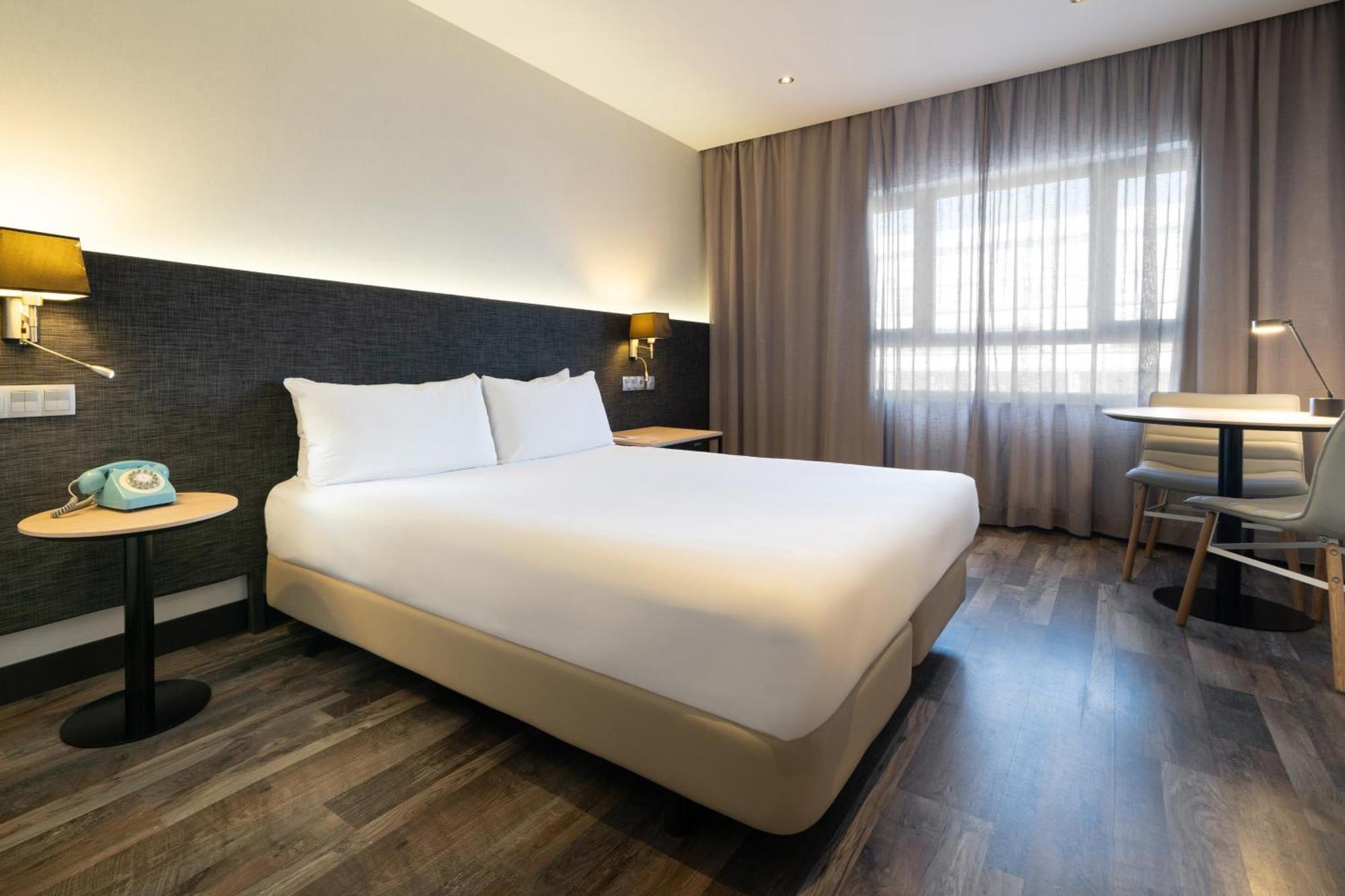 Hotel Cadiz Paseo Del Mar, Affiliated By Melia Екстериор снимка